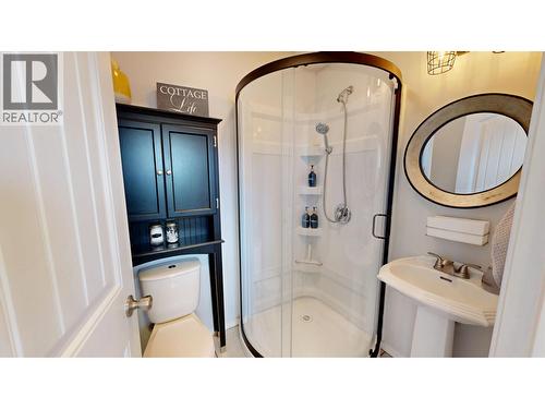 3937 Canim-Hendrix Lake Road, Canim Lake, BC - Indoor Photo Showing Bathroom
