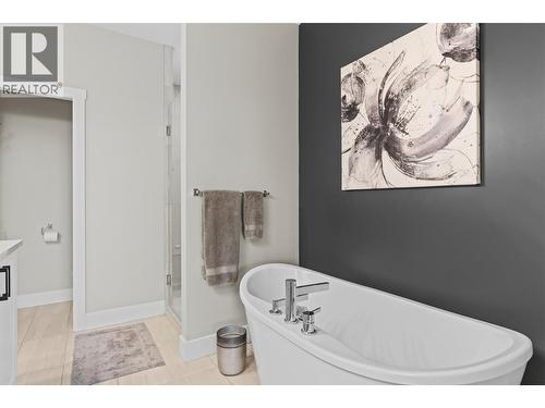 269 Diamond Way Unit# 13, Vernon, BC - Indoor Photo Showing Bathroom