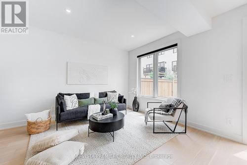 21 - 1965 UPPERPOINT GATE  London South (South B), ON N6K 0L2