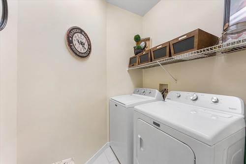 113-1962 Enterprise Way, Kelowna, BC - Indoor Photo Showing Laundry Room