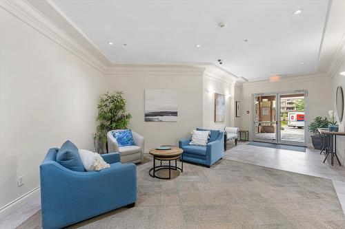 113-1962 Enterprise Way, Kelowna, BC - Indoor