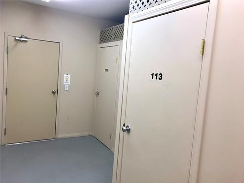 113-1962 Enterprise Way, Kelowna, BC - Indoor Photo Showing Other Room