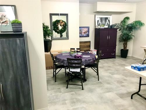 113-1962 Enterprise Way, Kelowna, BC - Indoor