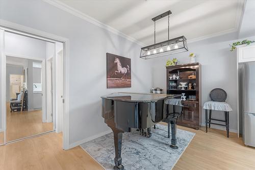 113-1962 Enterprise Way, Kelowna, BC - Indoor