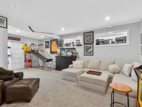 9443 Ledgestone Road, Lake Country, BC - Indoor