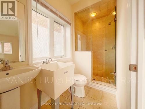 155 Art West Avenue, Newmarket, ON - Indoor Photo Showing Bathroom