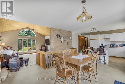 3245 Pattee Road, East Hawkesbury, ON - Indoor Photo Showing Dining Room