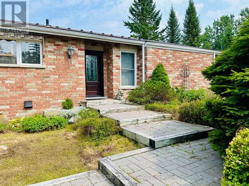 321 Rabys Shore Drive, Kawartha Lakes (Fenelon Falls), ON - Outdoor
