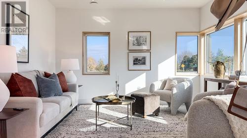 89 Isobel Street, Ashfield-Colborne-Wawanosh (West Wawanosh), ON - Indoor Photo Showing Living Room