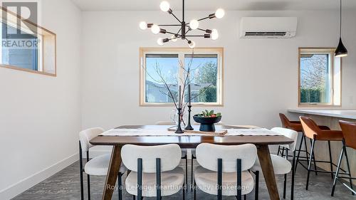 89 Isobel Street, Ashfield-Colborne-Wawanosh (West Wawanosh), ON - Indoor Photo Showing Dining Room