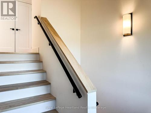 89 Isobel Street, Ashfield-Colborne-Wawanosh (West Wawanosh), ON - Indoor Photo Showing Other Room