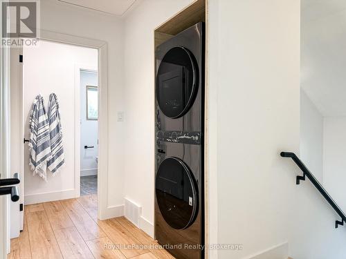 89 Isobel Street, Ashfield-Colborne-Wawanosh (West Wawanosh), ON - Indoor Photo Showing Laundry Room