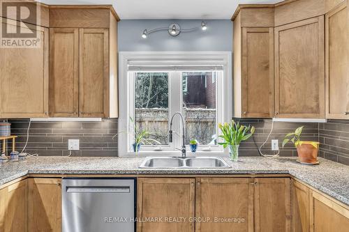 396 Daly Avenue, Ottawa, ON - Indoor Photo Showing Kitchen With Double Sink With Upgraded Kitchen