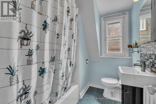 fill bathroom on second level - 396 Daly Avenue, Ottawa, ON - Indoor Photo Showing Bathroom