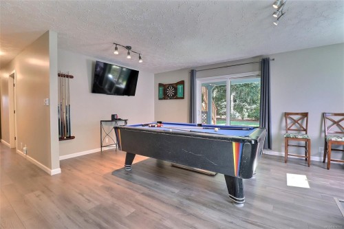 1490 Griffin Dr, Courtenay, BC 