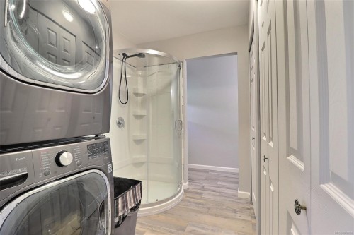 1490 Griffin Dr, Courtenay, BC 