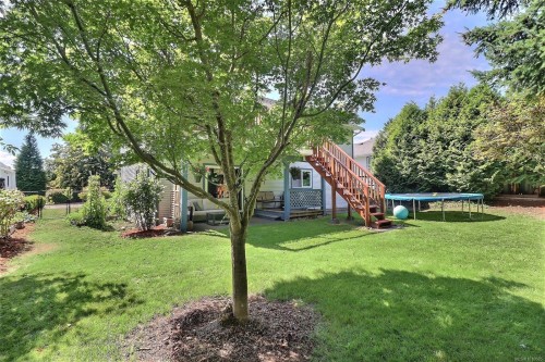 1490 Griffin Dr, Courtenay, BC 