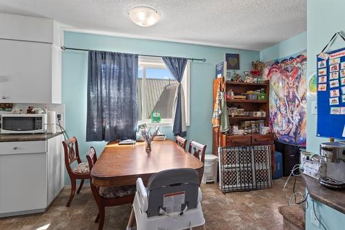 216 24Th Avenue, Creston, BC - Indoor Photo Showing Dining Room