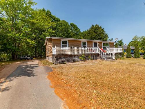 1 Pinecrest Drive, Middleton, NS 