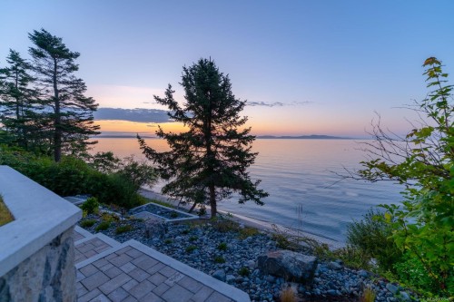 5411 Parker Ave, Saanich, BC 