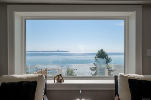 5411 Parker Ave, Saanich, BC 