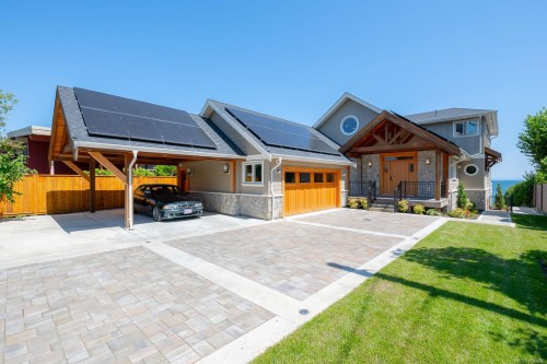 5411 Parker Ave, Saanich, BC 