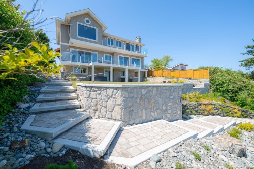 5411 Parker Ave, Saanich, BC 