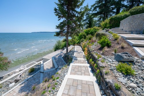 5411 Parker Ave, Saanich, BC 