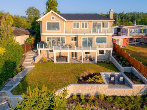 5411 Parker Ave, Saanich, BC 