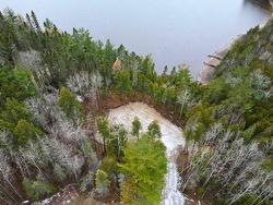 Ch. de la Pointe-Martel  Saint-Édouard-De-Fabre, QC J0Z 1Z0
