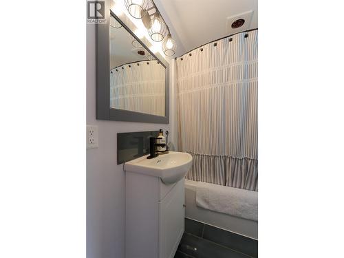 300 Richie Road, Rossland, BC - Indoor