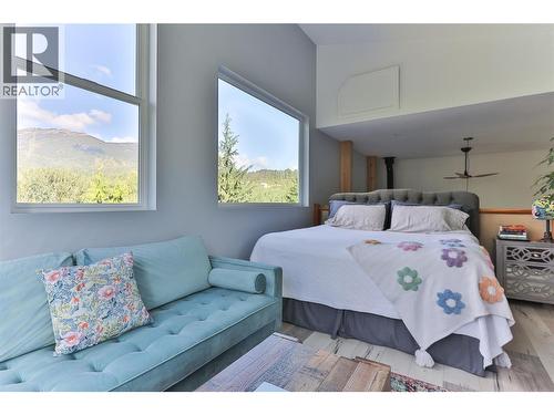 300 Richie Road, Rossland, BC - Indoor Photo Showing Bedroom