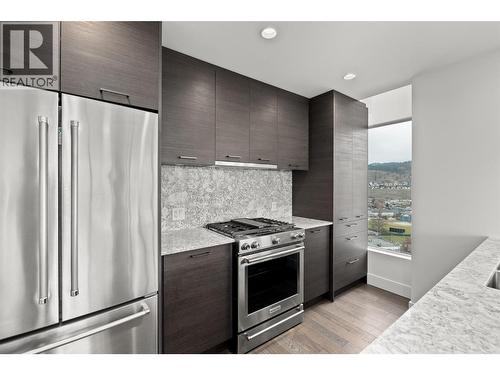 1191 Sunset Drive Unit# 2202, Kelowna, BC - Indoor Photo Showing Kitchen With Upgraded Kitchen