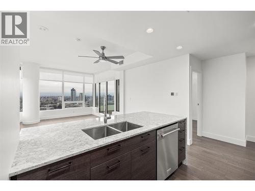 1191 Sunset Drive Unit# 2202, Kelowna, BC - Indoor Photo Showing Kitchen With Double Sink