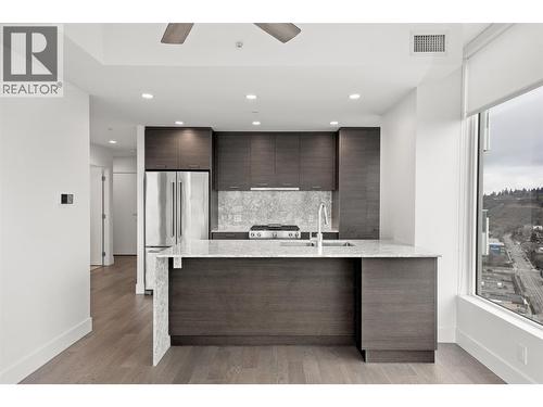 1191 Sunset Drive Unit# 2202, Kelowna, BC - Indoor Photo Showing Kitchen With Upgraded Kitchen