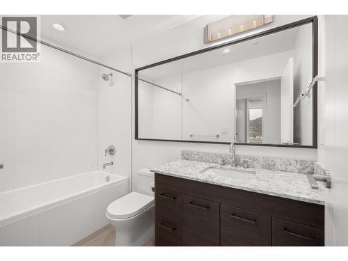 1191 Sunset Drive Unit# 2202, Kelowna, BC - Indoor Photo Showing Bathroom