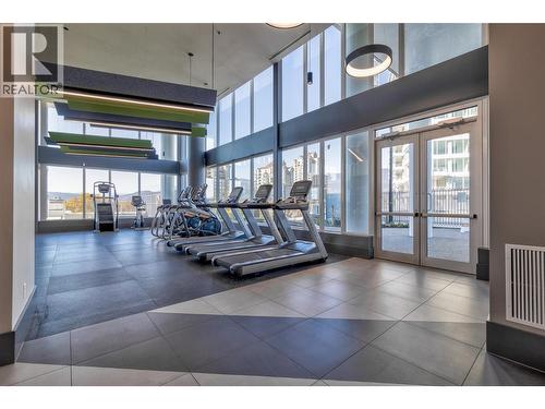 1191 Sunset Drive Unit# 2202, Kelowna, BC - Indoor Photo Showing Gym Room