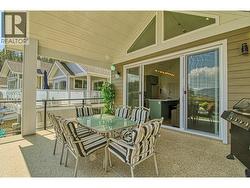 Main floor Covered deck - 