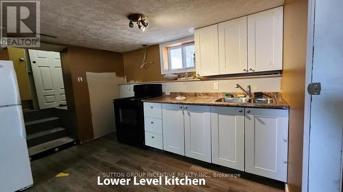 856 Ney Avenue, Tay, ON - Indoor Photo Showing Kitchen With Double Sink