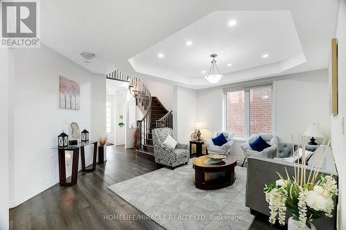 69 Mincing Trail, Brampton, ON - Indoor Photo Showing Living Room