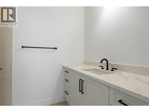 1298 Brechin Place, Kamloops, BC - Indoor Photo Showing Bathroom