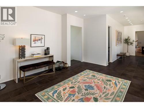 4840 Lakeshore Road, Kelowna, BC - Indoor Photo Showing Bedroom