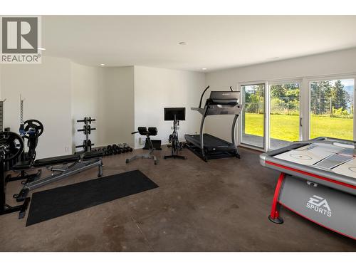 4840 Lakeshore Road, Kelowna, BC - Indoor Photo Showing Gym Room
