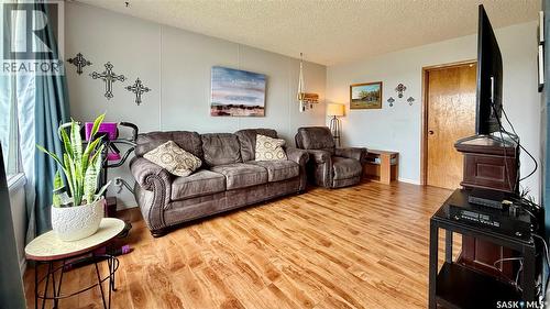 Melville Acreage, Melville, SK - Indoor Photo Showing Living Room