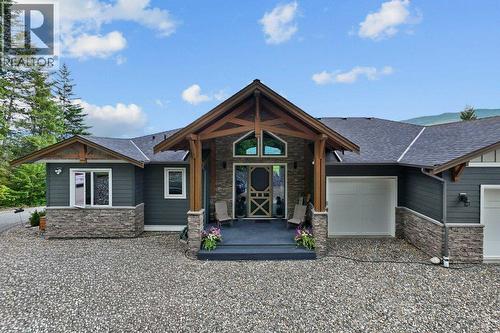 1401 65 Street Sw, Salmon Arm, BC - Outdoor With Facade