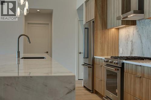 3000 Ariva Drive Unit# 3503, Kelowna, BC - Indoor Photo Showing Kitchen