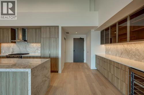 3000 Ariva Drive Unit# 3503, Kelowna, BC - Indoor Photo Showing Kitchen
