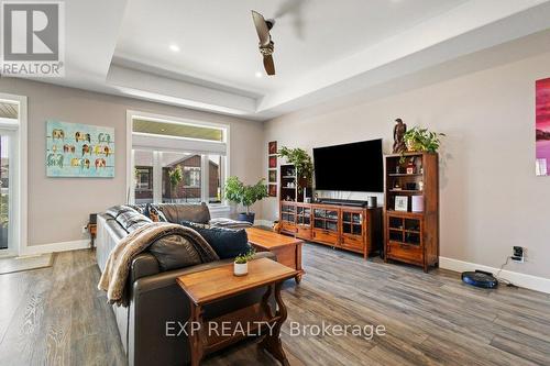 83 Essex Drive N, Belleville (Thurlow Ward), ON - Indoor