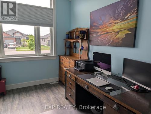 83 Essex Drive N, Belleville (Thurlow Ward), ON - Indoor Photo Showing Office