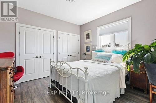 83 Essex Drive N, Belleville (Thurlow Ward), ON - Indoor Photo Showing Bedroom